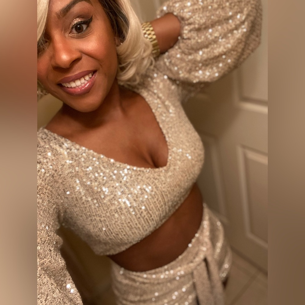 Matching Short Set Gold - Picture 4 of 4